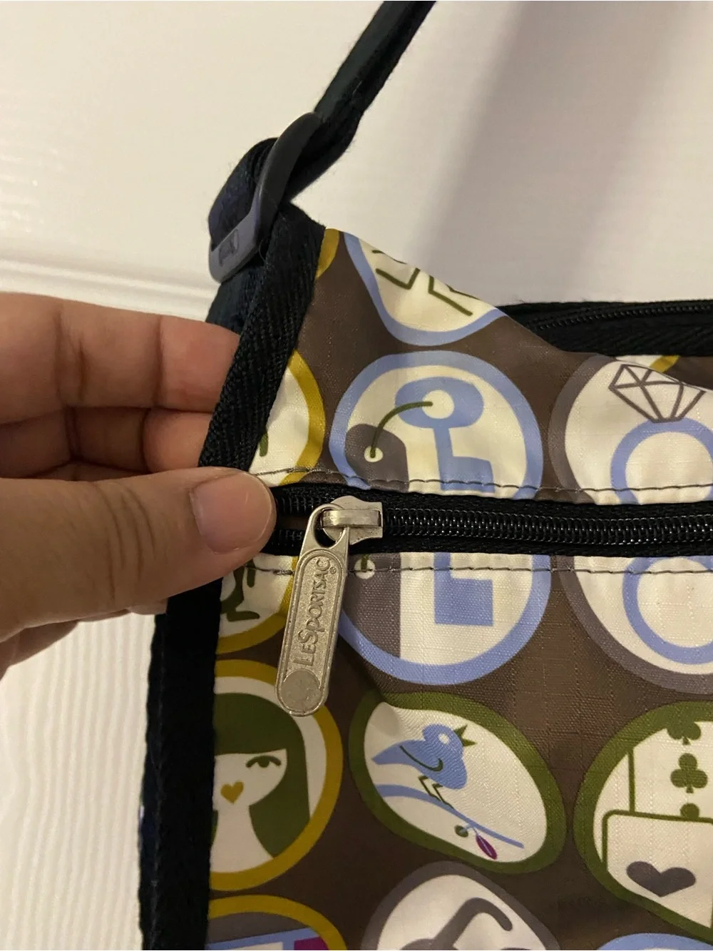 Lesportsac very good